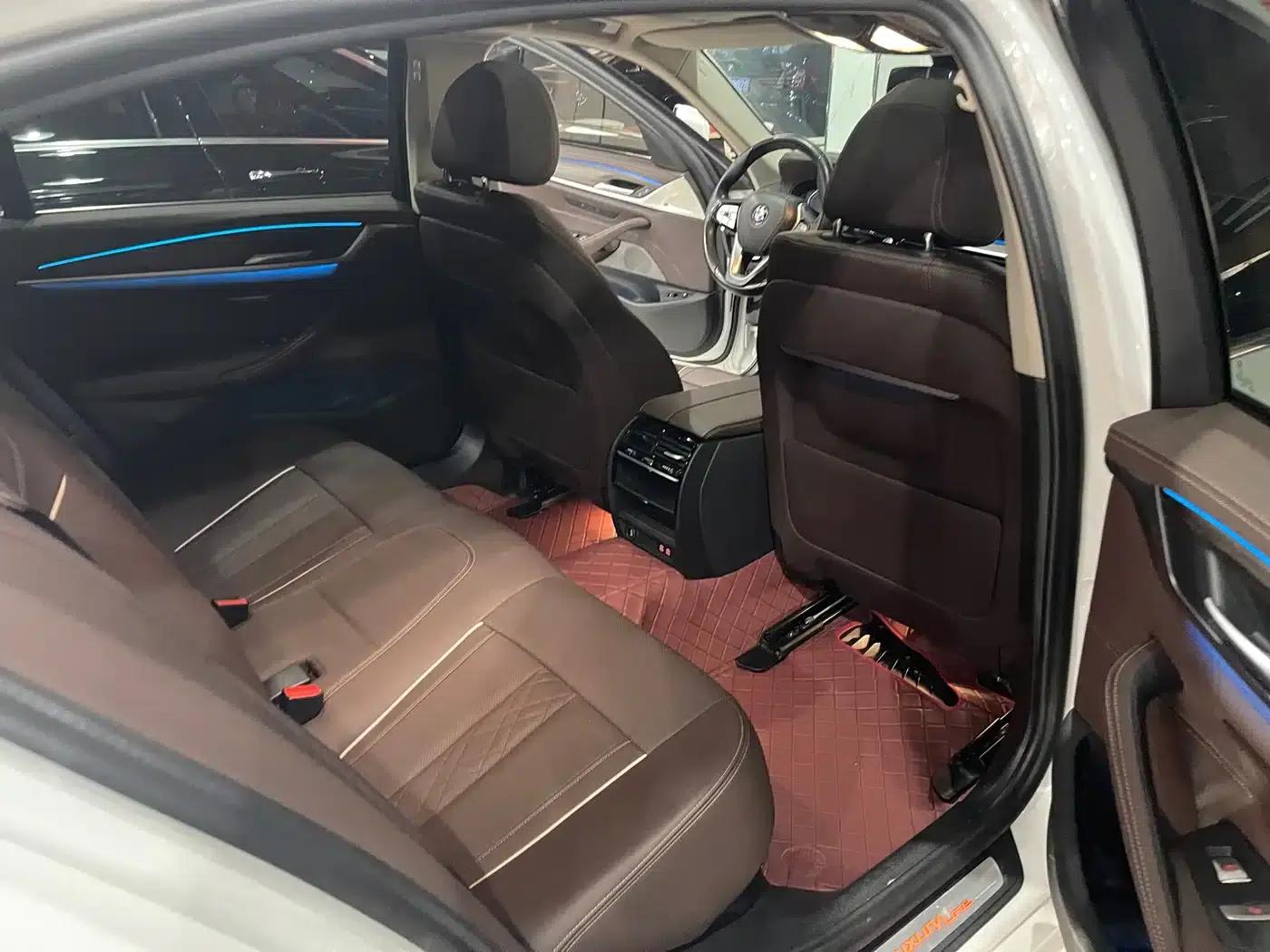 BMW 5 Series PHEV 2021 535Le Luxury Package — миниатюра 11