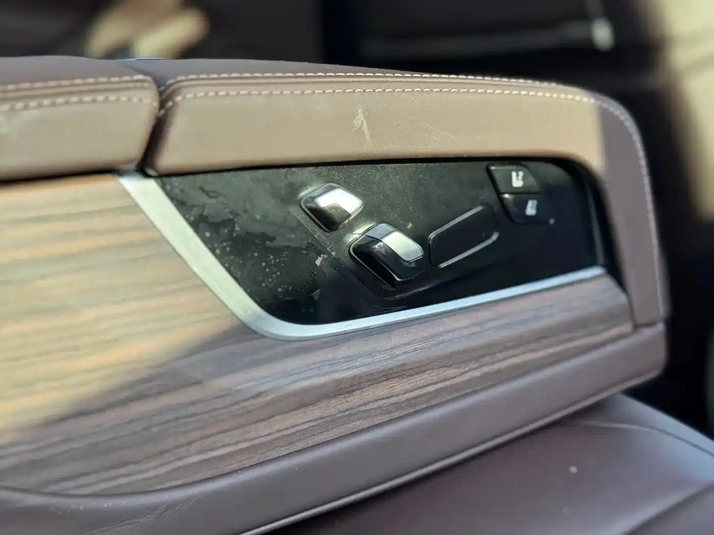 BMW 5 Series PHEV 2020 Mileage Upgrade Edition 530Le Pioneer Edition — миниатюра 27