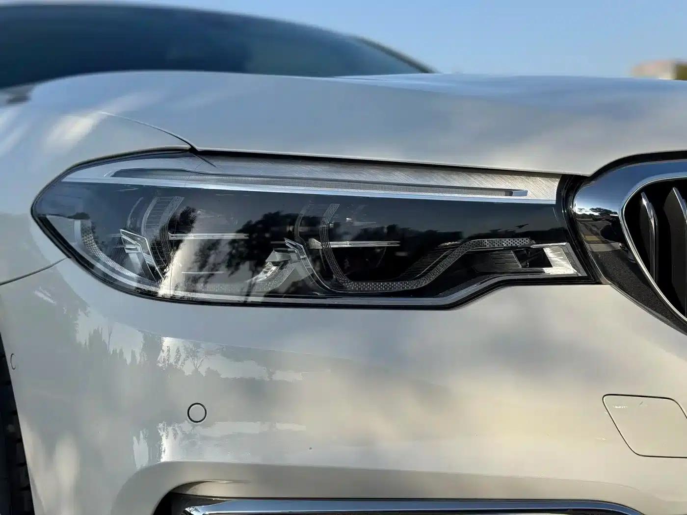 BMW 5 Series PHEV 2020 Mileage Upgrade Edition 530Le Pioneer Edition — миниатюра 34