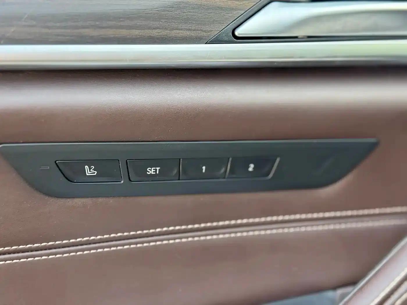 BMW 5 Series PHEV 2020 Mileage Upgrade Edition 530Le Pioneer Edition — миниатюра 38