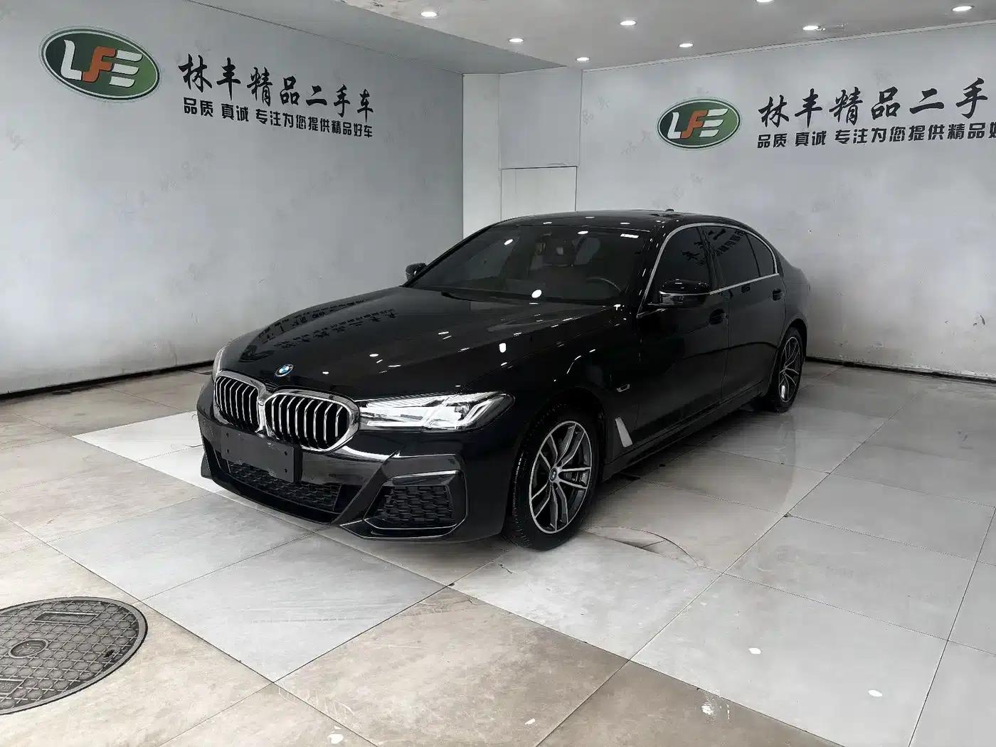 BMW 5 Series PHEV 2022 Facelift 535Le M Sport Package — миниатюра 1