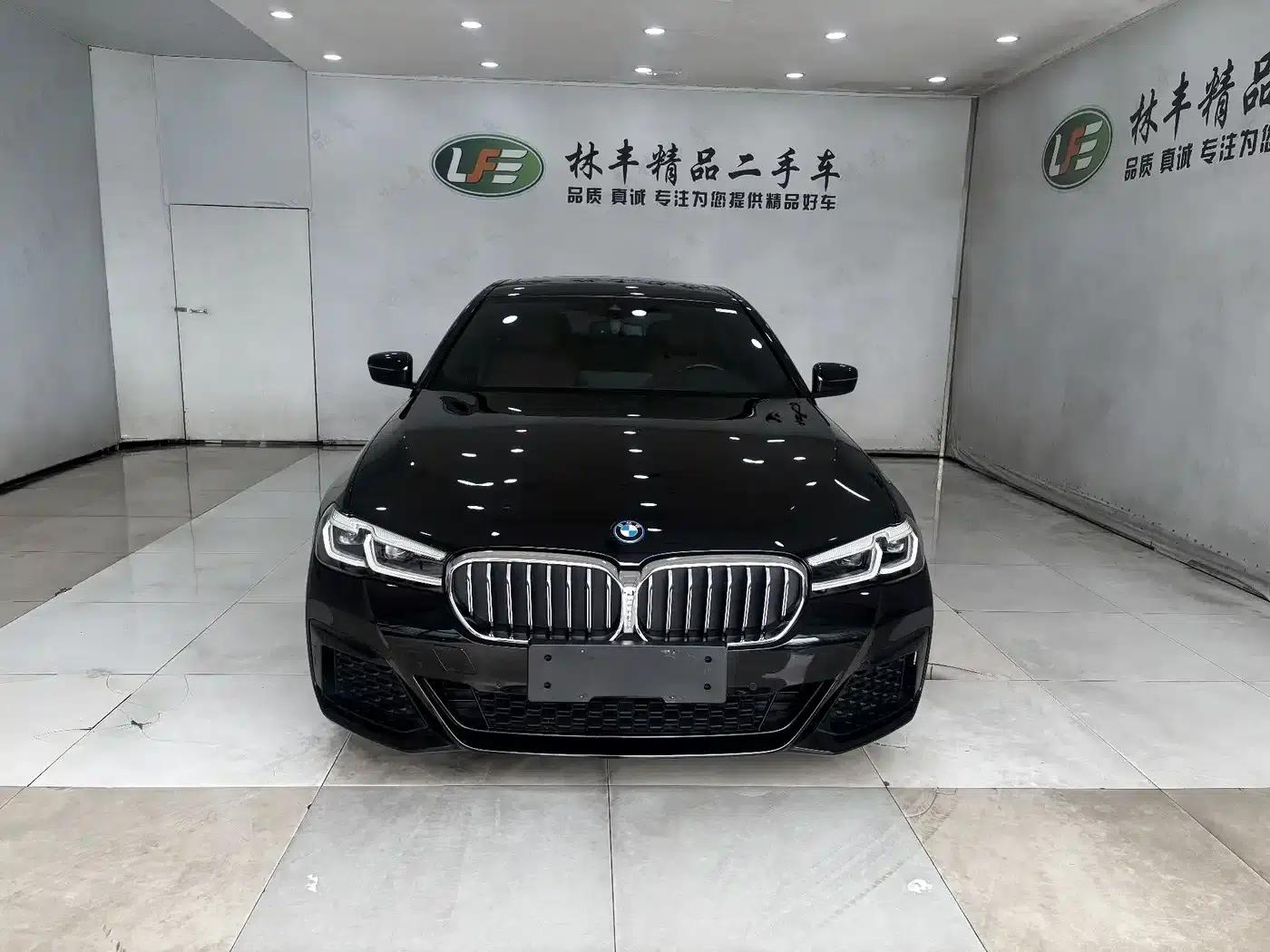 BMW 5 Series PHEV 2022 Facelift 535Le M Sport Package — миниатюра 2