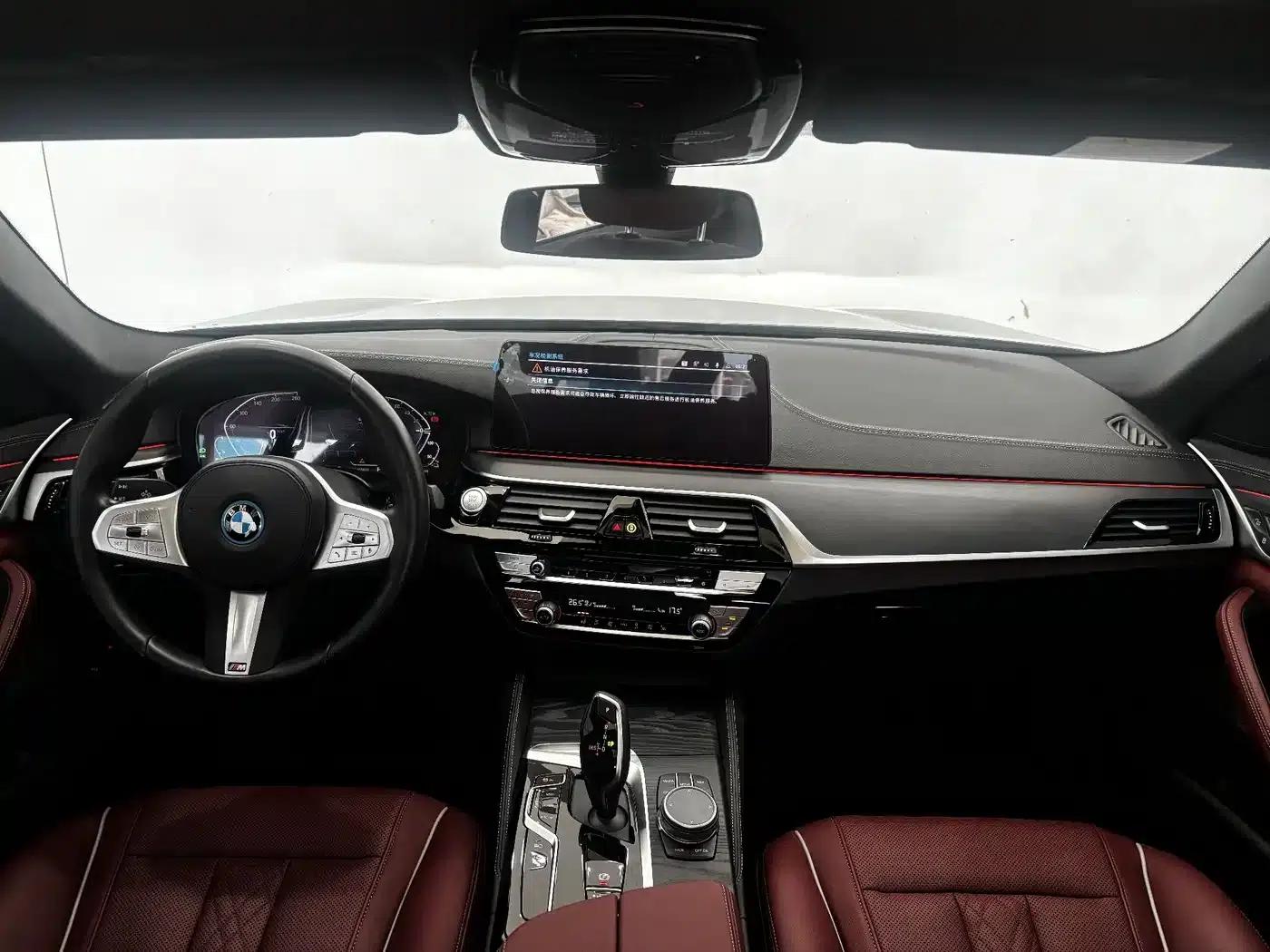 BMW 5 Series PHEV 2022 Facelift 535Le M Sport Package — миниатюра 13