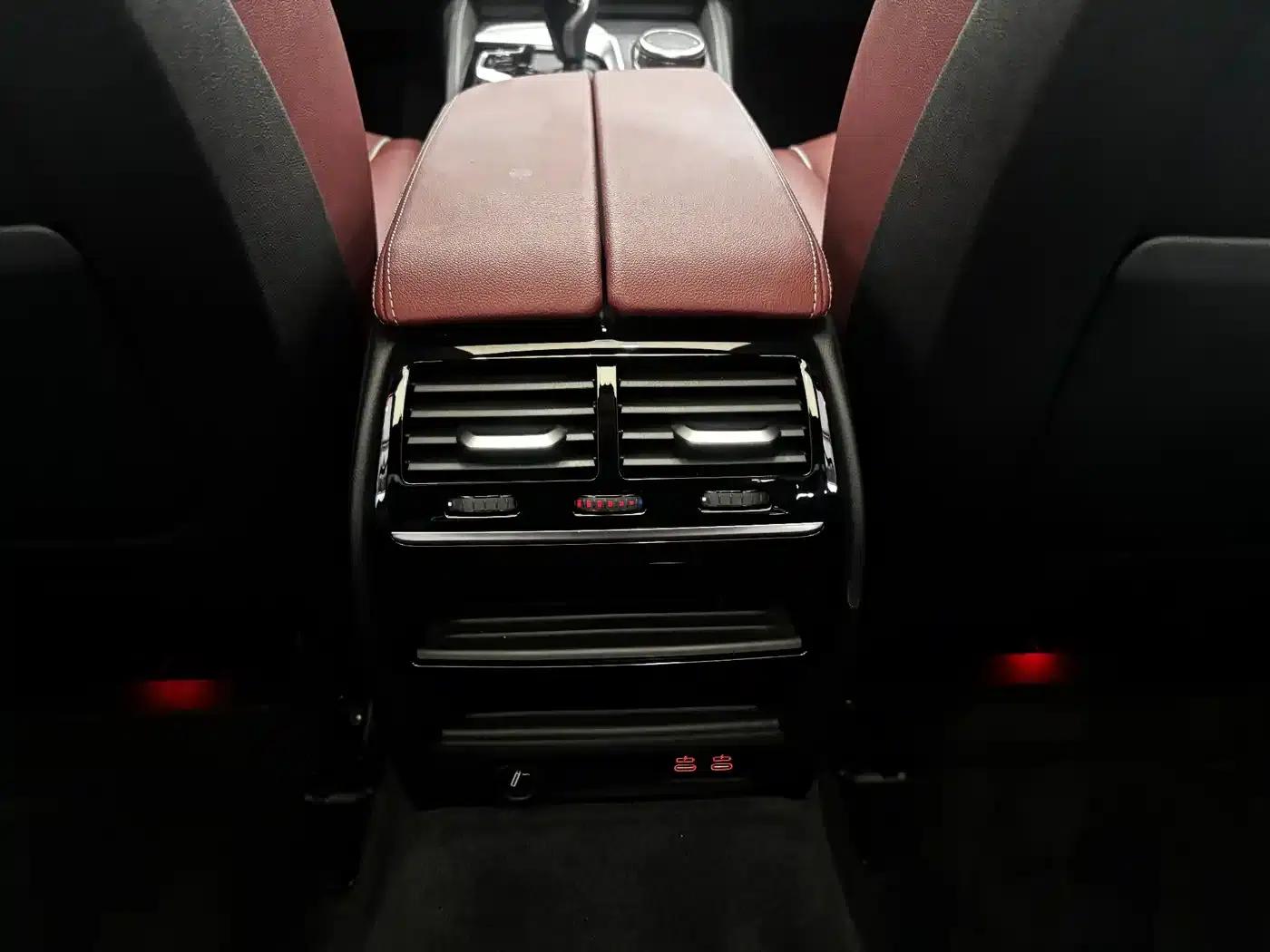 BMW 5 Series PHEV 2022 Facelift 535Le M Sport Package — миниатюра 21