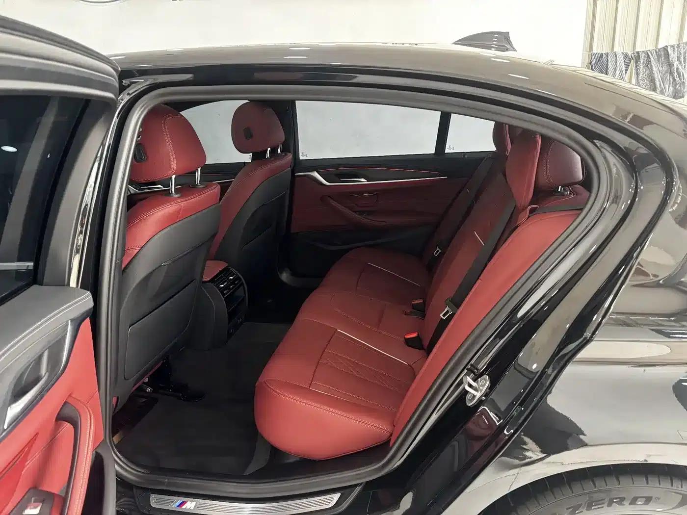 BMW 5 Series PHEV 2022 Facelift 535Le M Sport Package — миниатюра 22