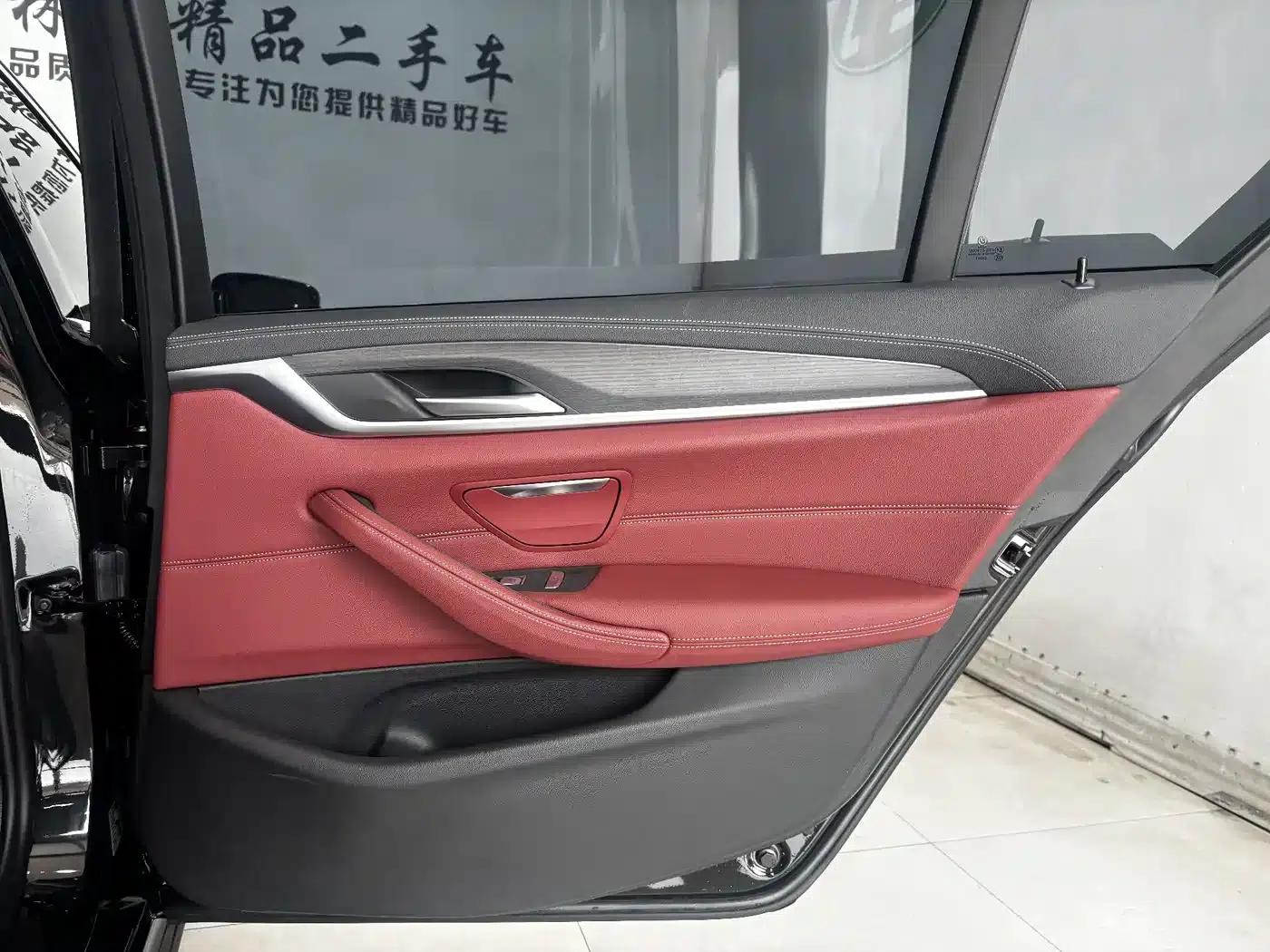 BMW 5 Series PHEV 2022 Facelift 535Le M Sport Package — миниатюра 23