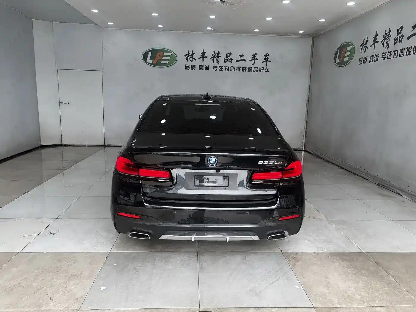 BMW 5 Series PHEV 2022 Facelift 535Le M Sport Package — миниатюра 6