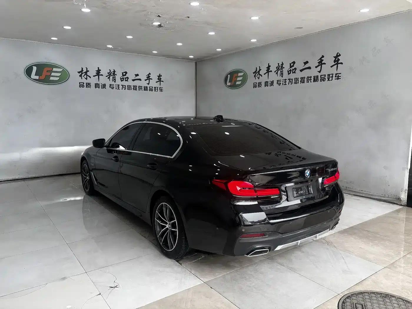 BMW 5 Series PHEV 2022 Facelift 535Le M Sport Package — миниатюра 7