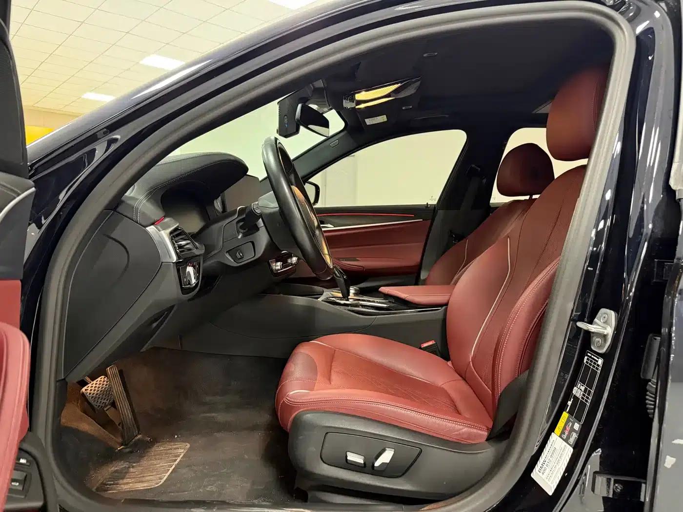 BMW 5 Series PHEV 2022 Facelift 535Le M Sport Package — миниатюра 4