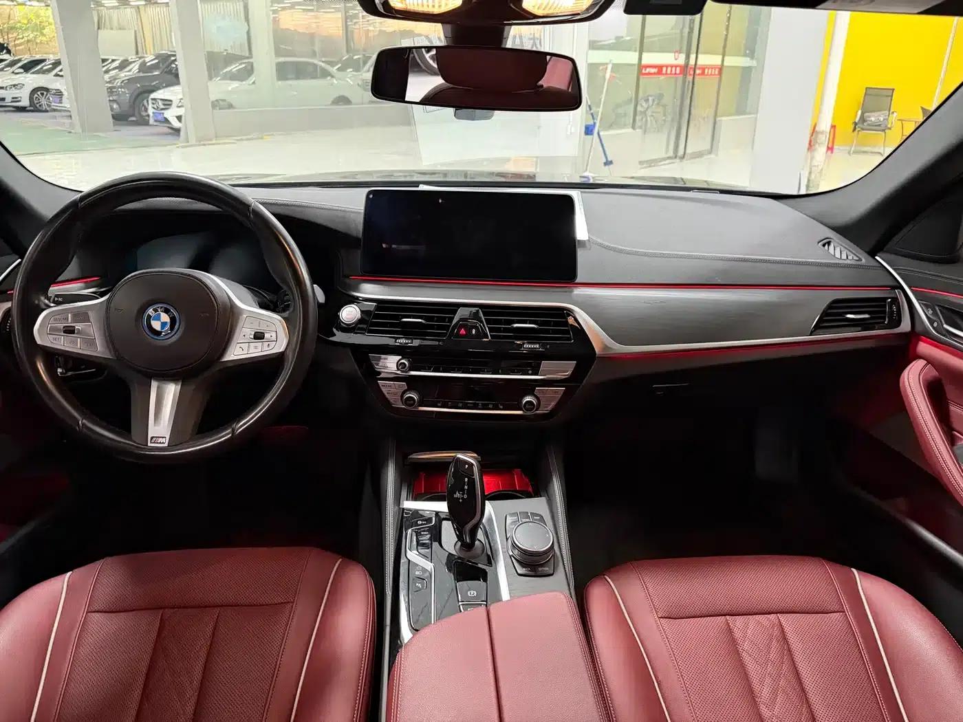 BMW 5 Series PHEV 2022 Facelift 535Le M Sport Package — миниатюра 5
