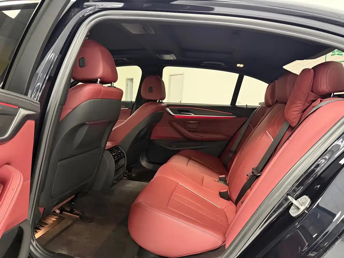 BMW 5 Series PHEV 2022 Facelift 535Le M Sport Package — миниатюра 6
