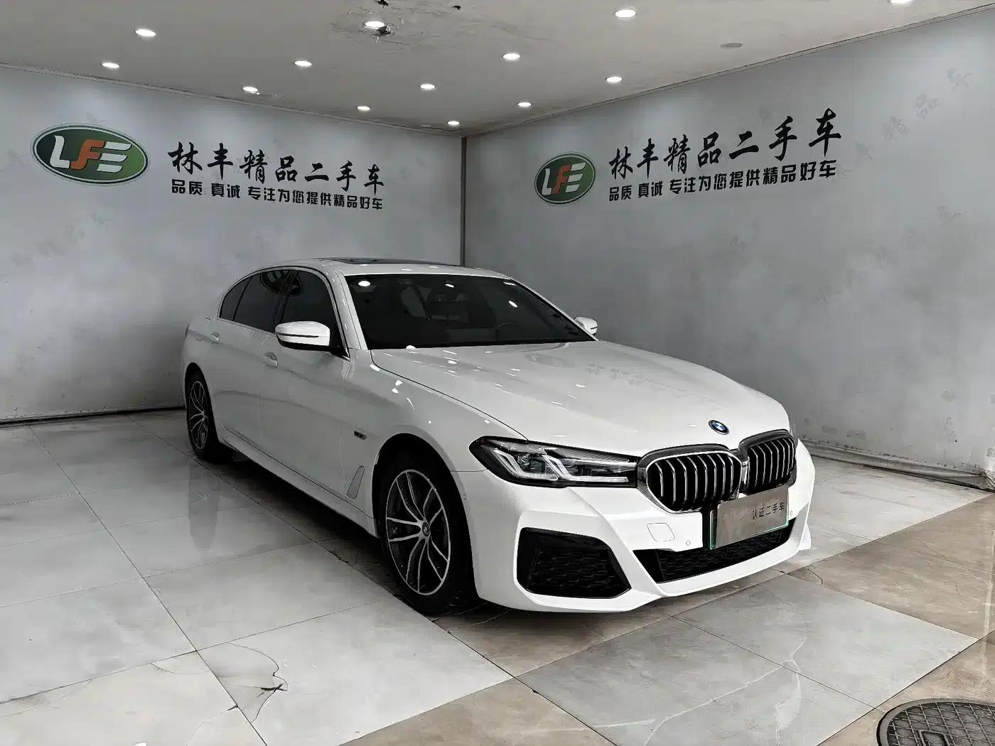 BMW 5 Series PHEV 2022 Facelift 535Le M Sport Package — миниатюра 3