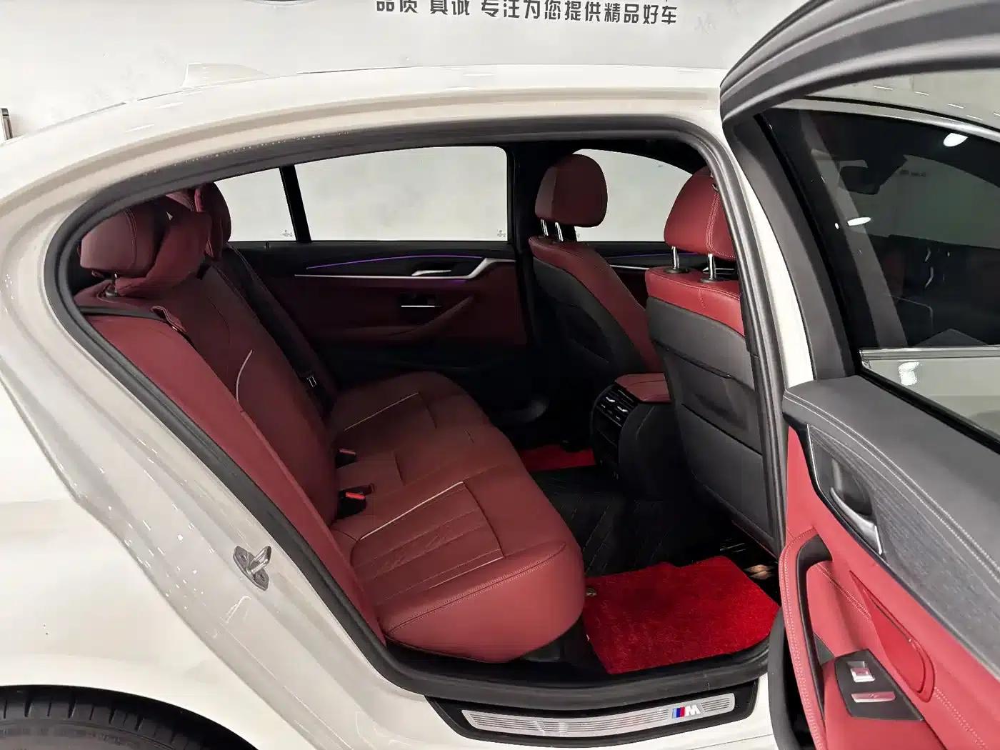BMW 5 Series PHEV 2022 Facelift 535Le M Sport Package — миниатюра 22