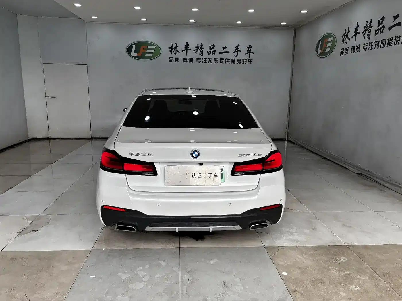 BMW 5 Series PHEV 2022 Facelift 535Le M Sport Package — миниатюра 6