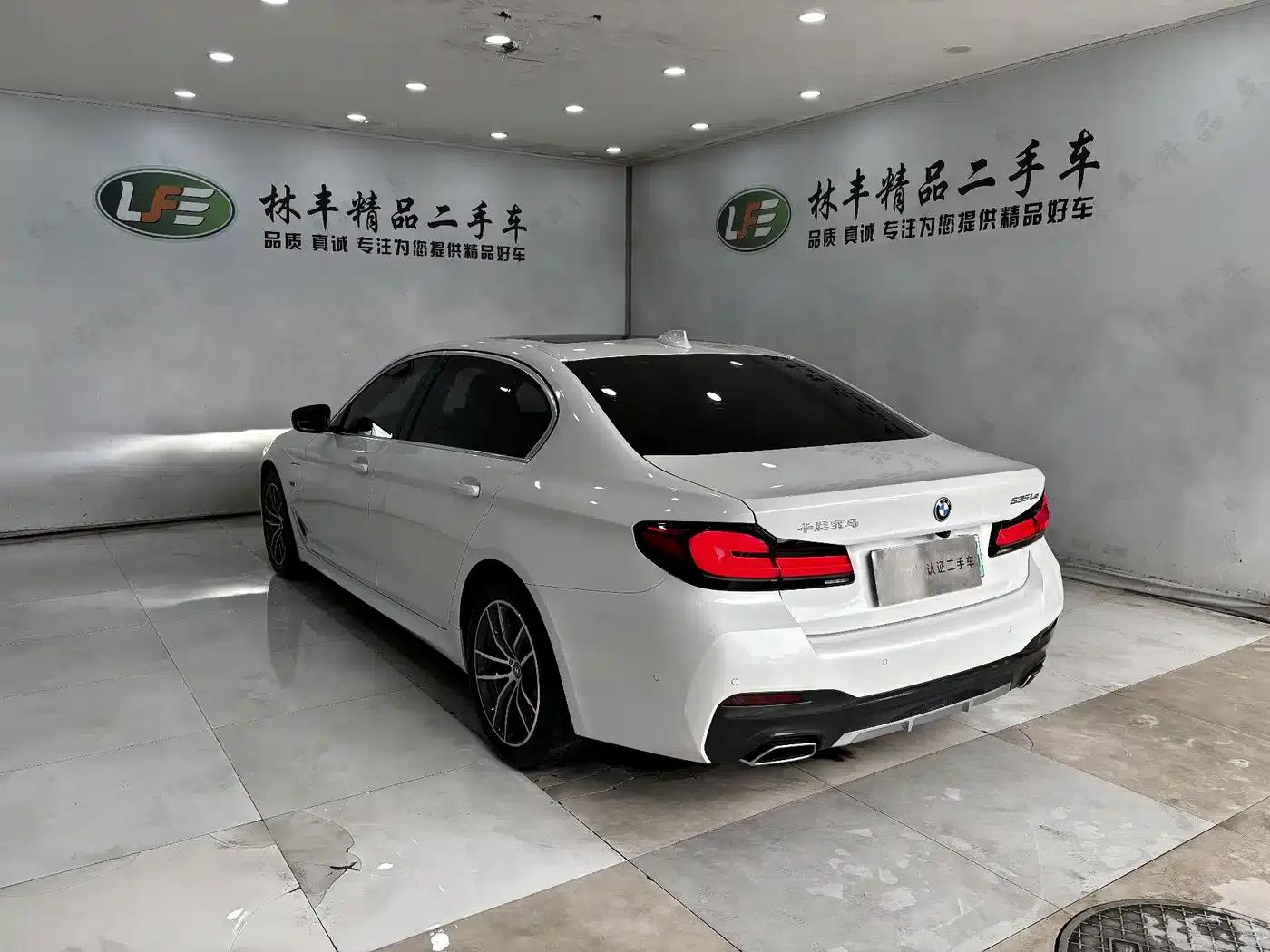 BMW 5 Series PHEV 2022 Facelift 535Le M Sport Package — миниатюра 7