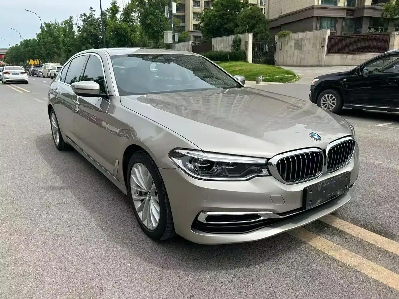BMW 5 Series PHEV 2020 Mileage Upgrade Edition 530Le Luxury Package — миниатюра 3