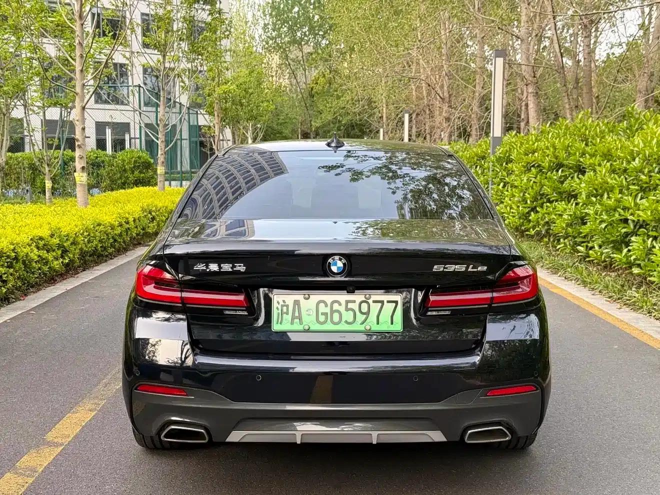 BMW 5 Series PHEV 2021 535Le M Sport Package — миниатюра 4