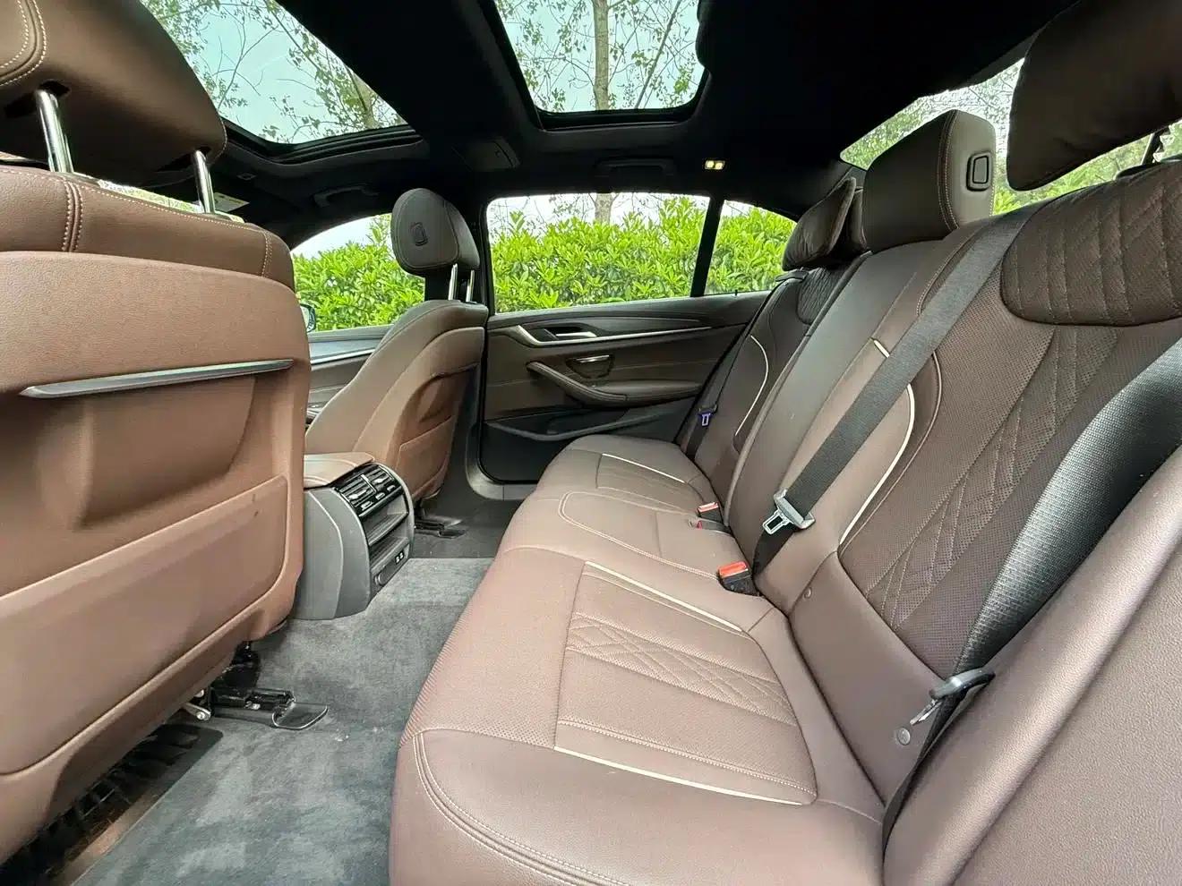 BMW 5 Series PHEV 2021 535Le M Sport Package — миниатюра 5