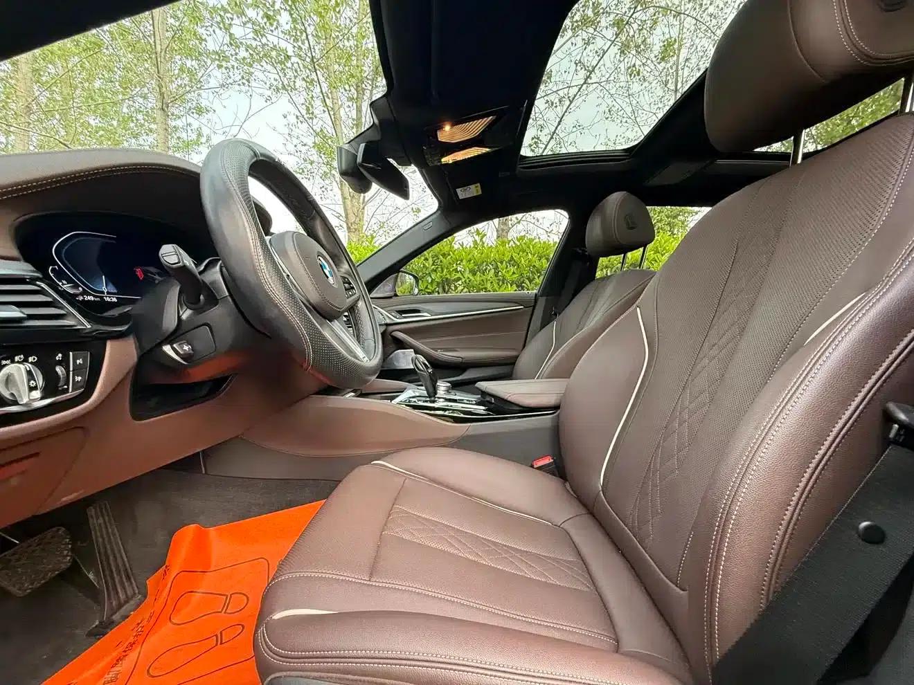BMW 5 Series PHEV 2021 535Le M Sport Package — миниатюра 6