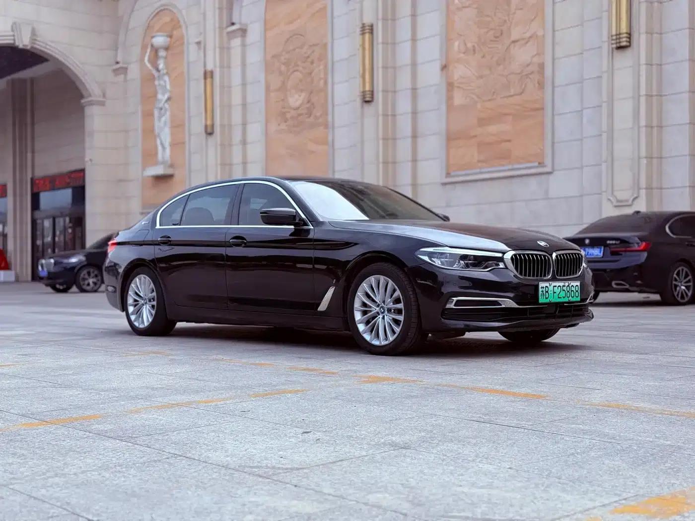 BMW 5 Series PHEV 2019 Facelift 530Le Pioneer Edition — миниатюра 3