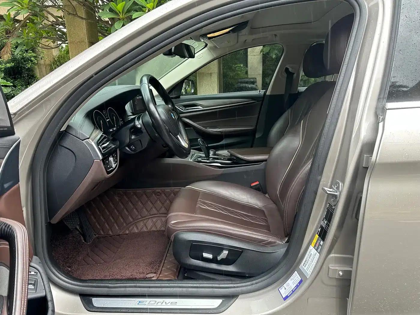 BMW 5 Series PHEV 2019 530Le Luxury Package — миниатюра 11