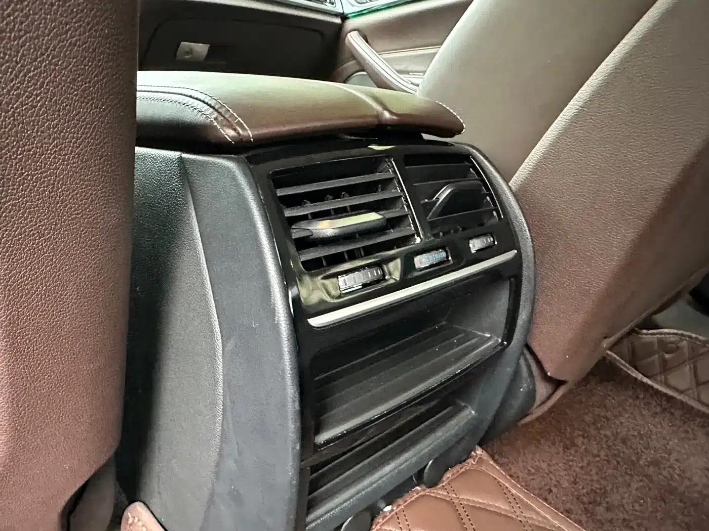 BMW 5 Series PHEV 2019 530Le Luxury Package — миниатюра 17