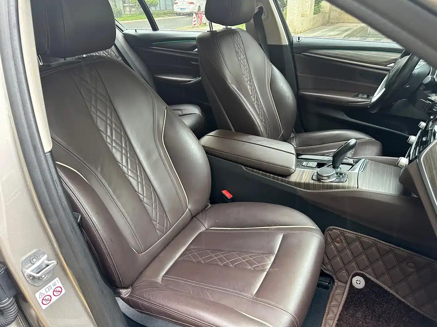 BMW 5 Series PHEV 2019 530Le Luxury Package — миниатюра 26