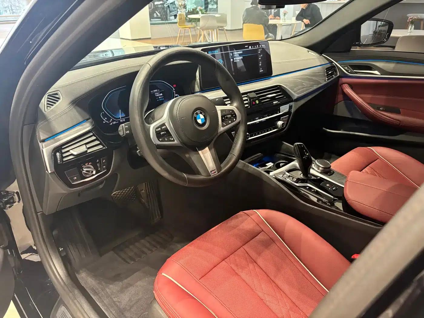 BMW 5 Series PHEV 2021 535Le M Sport Package — миниатюра 7