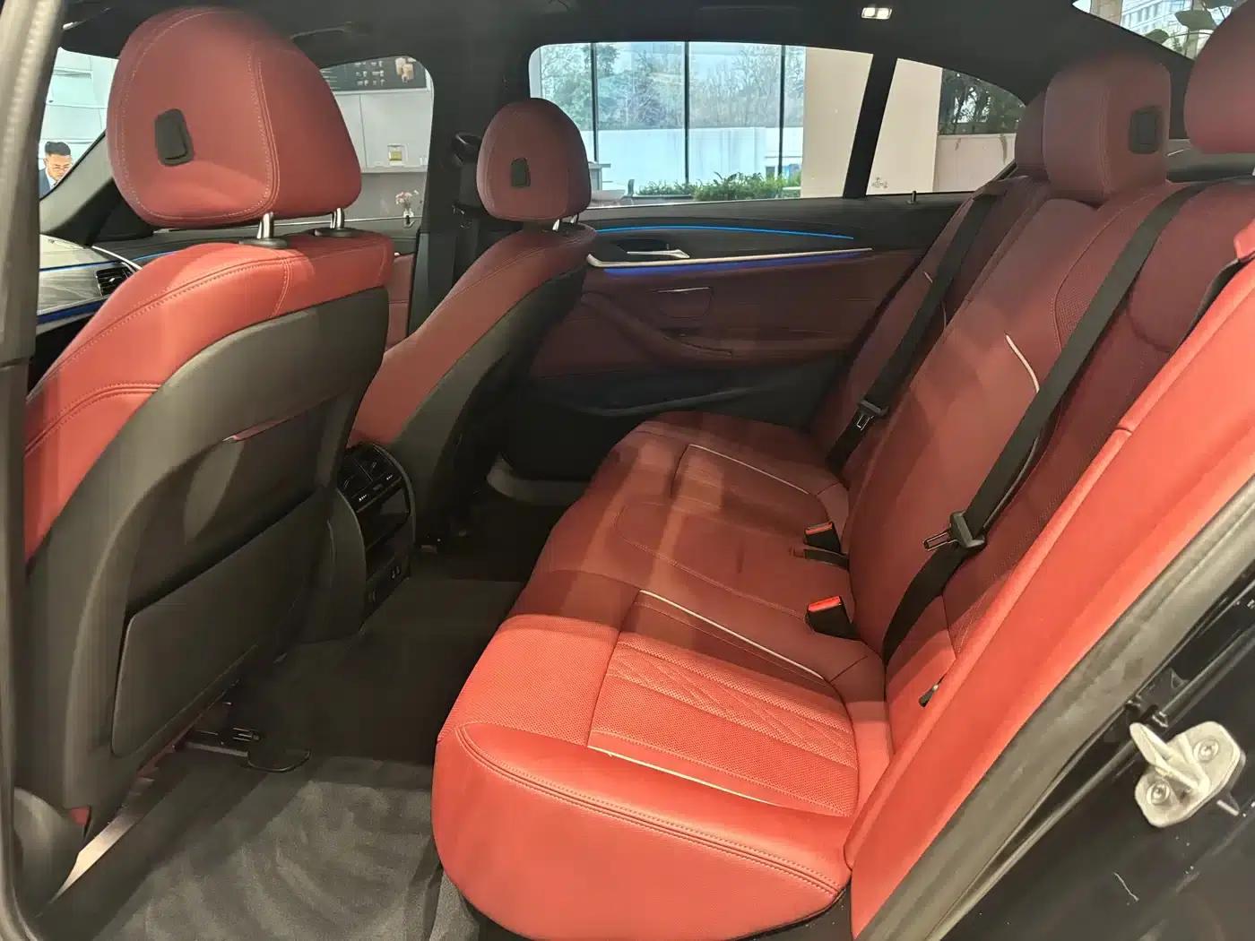 BMW 5 Series PHEV 2021 535Le M Sport Package — миниатюра 8