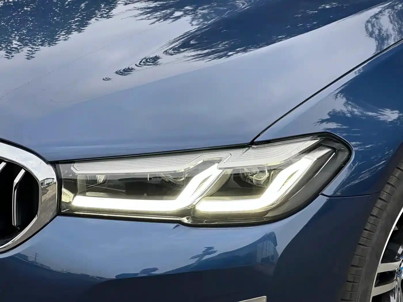 BMW 5 Series PHEV 2022 Facelift 535Le Luxury Package — миниатюра 17