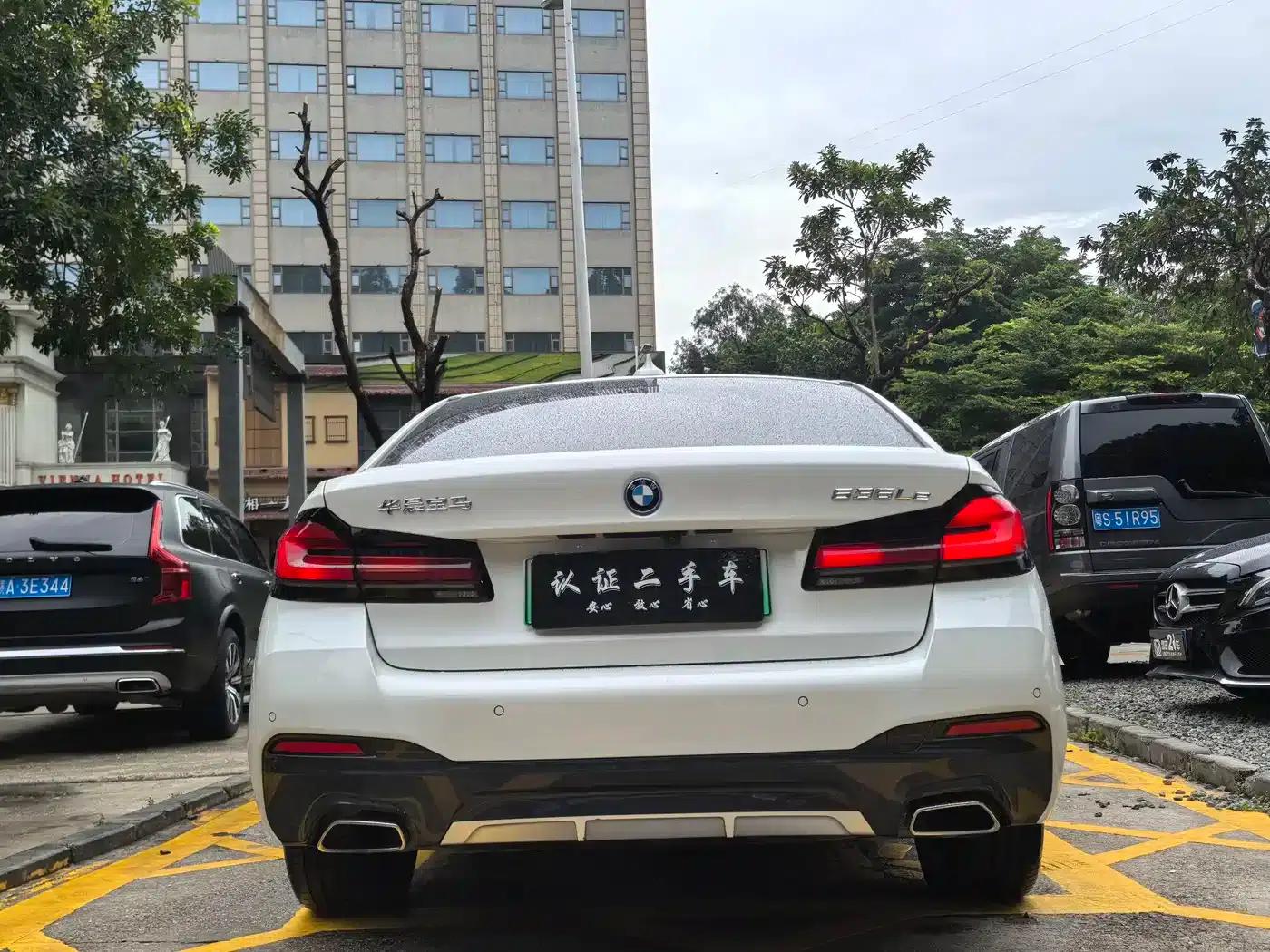BMW 5 Series PHEV 2022 Facelift 535Le M Sport Package — миниатюра 6