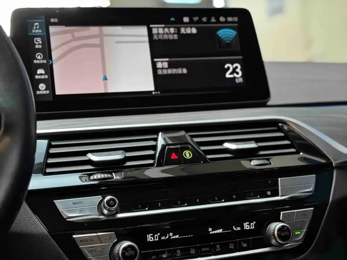 BMW 5 Series PHEV 2021 Facelift 535Le M Sport Package — миниатюра 11