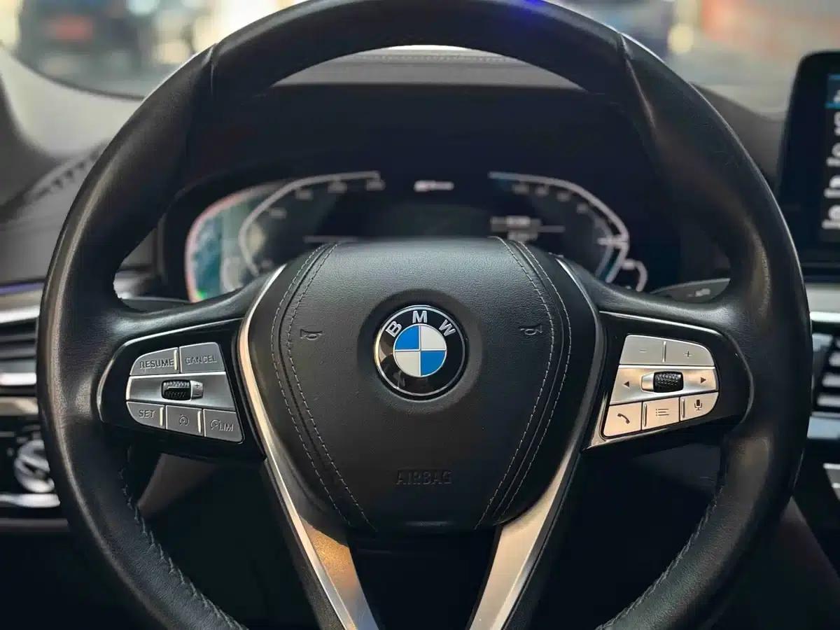 BMW 5 Series PHEV 2021 Facelift 535Le M Sport Package — миниатюра 12