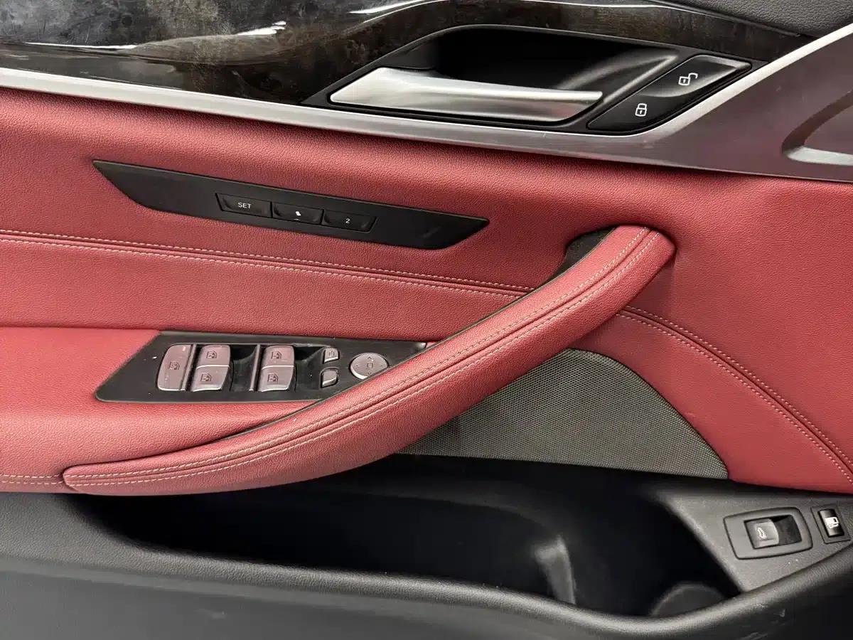 BMW 5 Series PHEV 2022 535Le M Sport Package — миниатюра 4