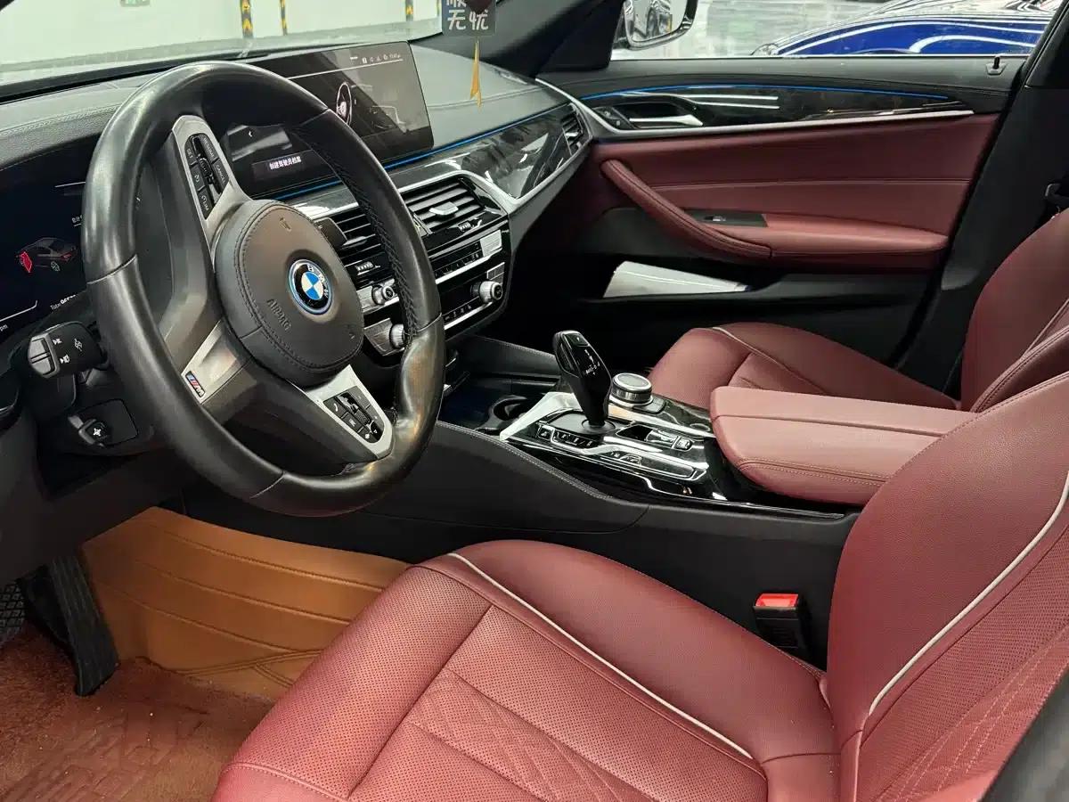 BMW 5 Series PHEV 2022 535Le M Sport Package — миниатюра 5