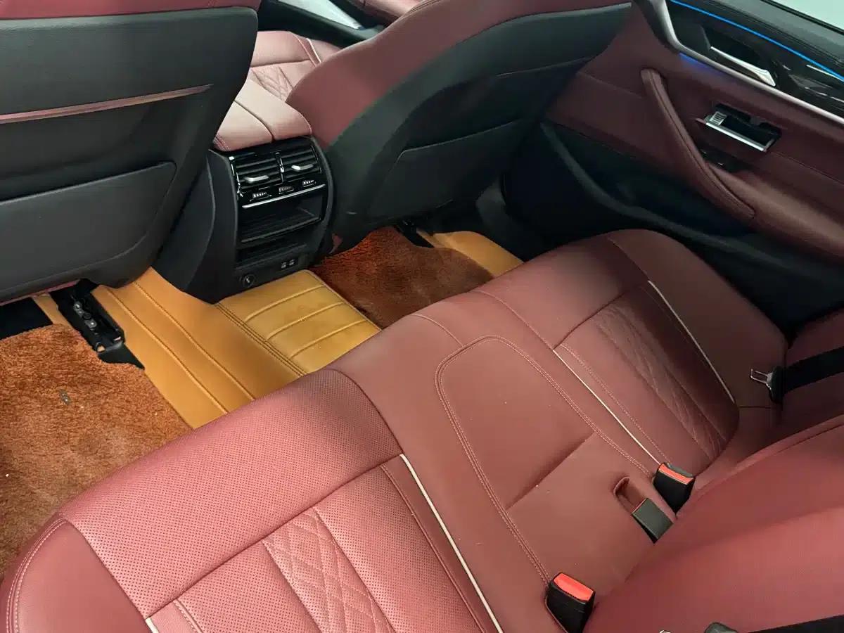 BMW 5 Series PHEV 2022 535Le M Sport Package — миниатюра 6