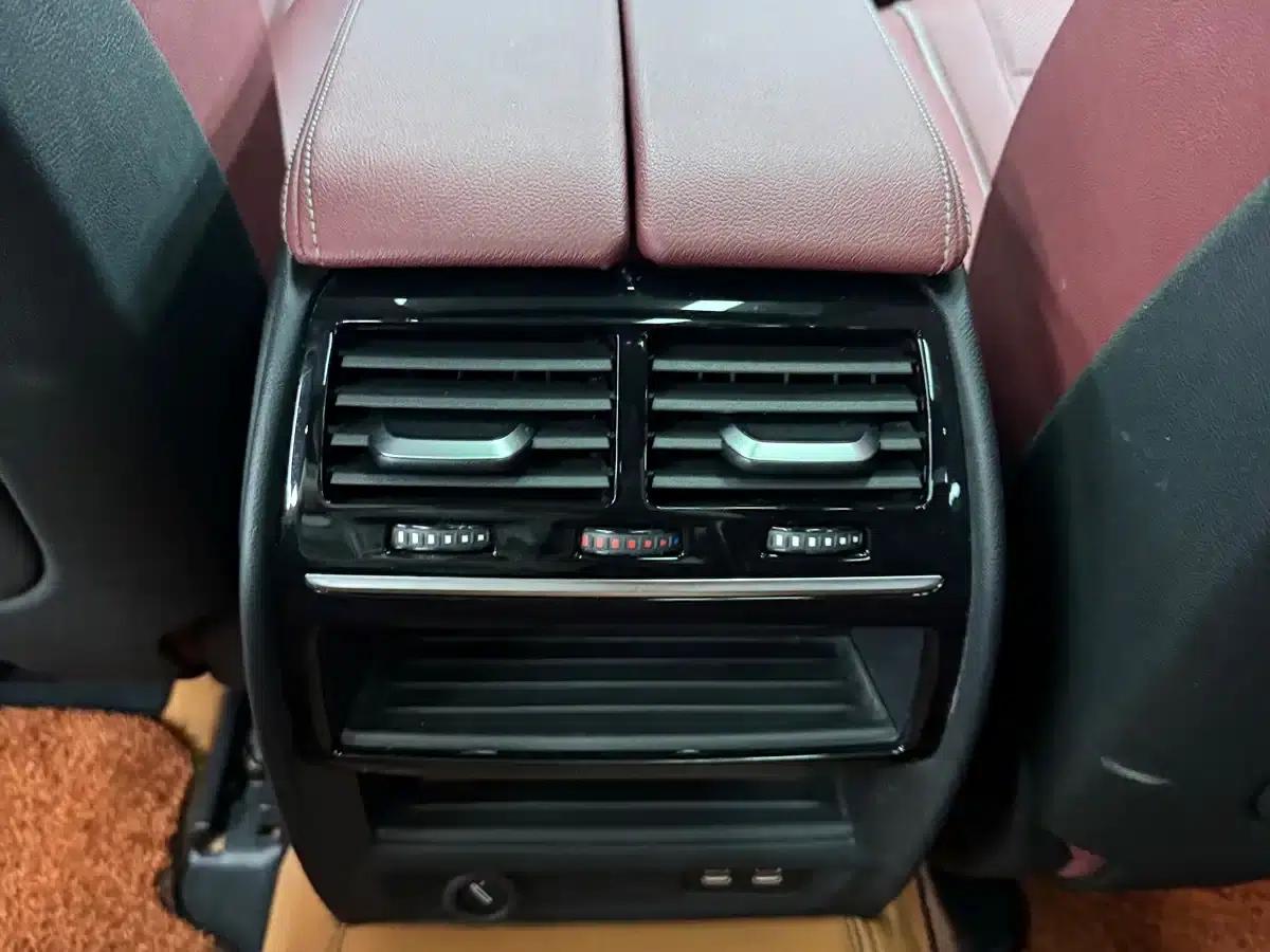 BMW 5 Series PHEV 2022 535Le M Sport Package — миниатюра 7