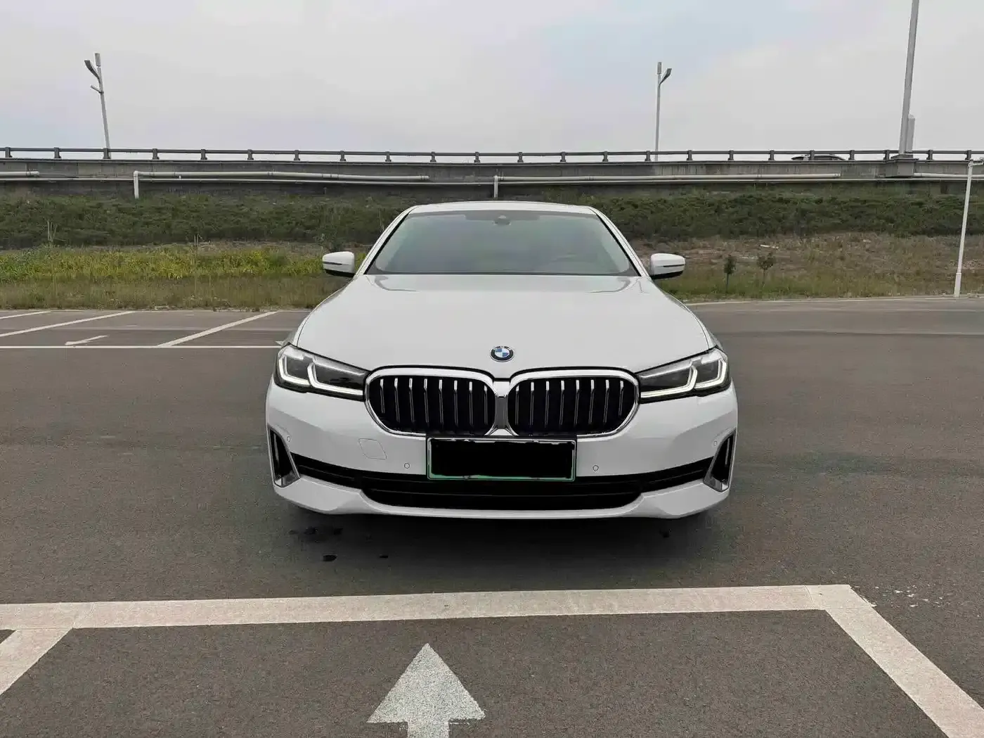 BMW 5 Series PHEV 2021 535Le Luxury Package — миниатюра 2