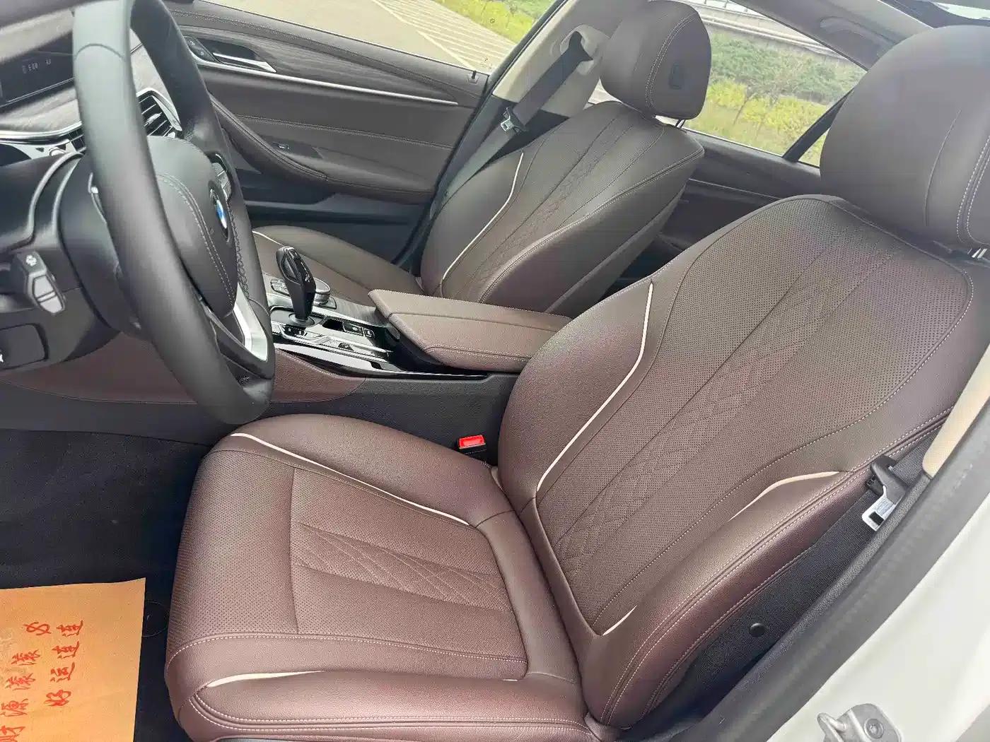 BMW 5 Series PHEV 2021 535Le Luxury Package — миниатюра 12