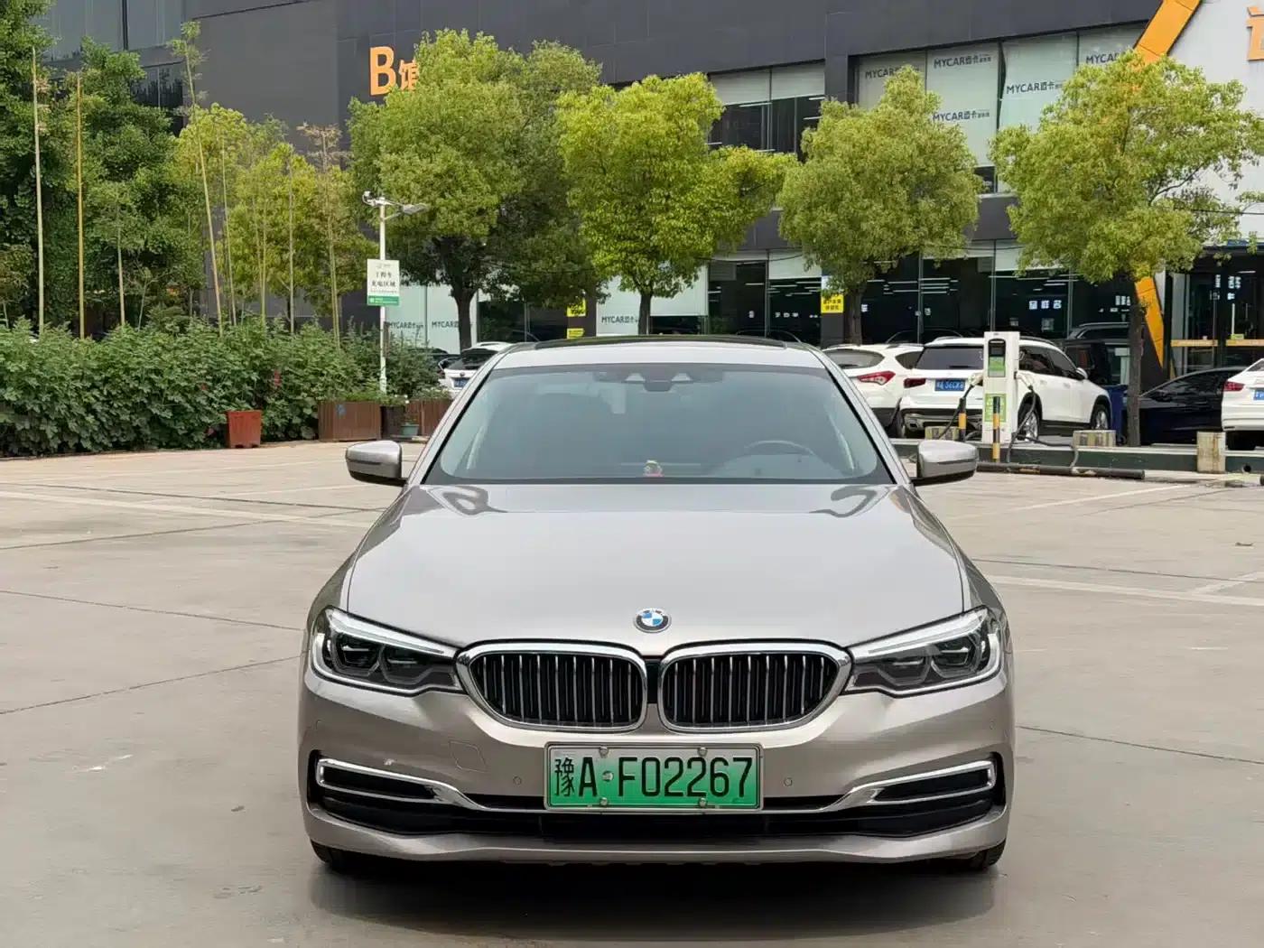BMW 5 Series PHEV 2019 Facelift 530Le Luxury Package — миниатюра 2