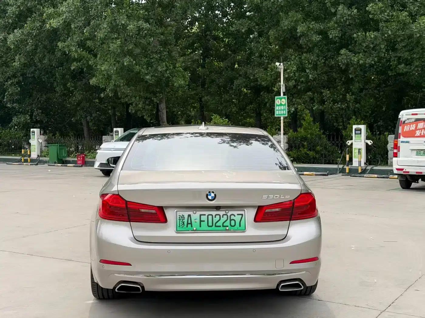BMW 5 Series PHEV 2019 Facelift 530Le Luxury Package — миниатюра 4