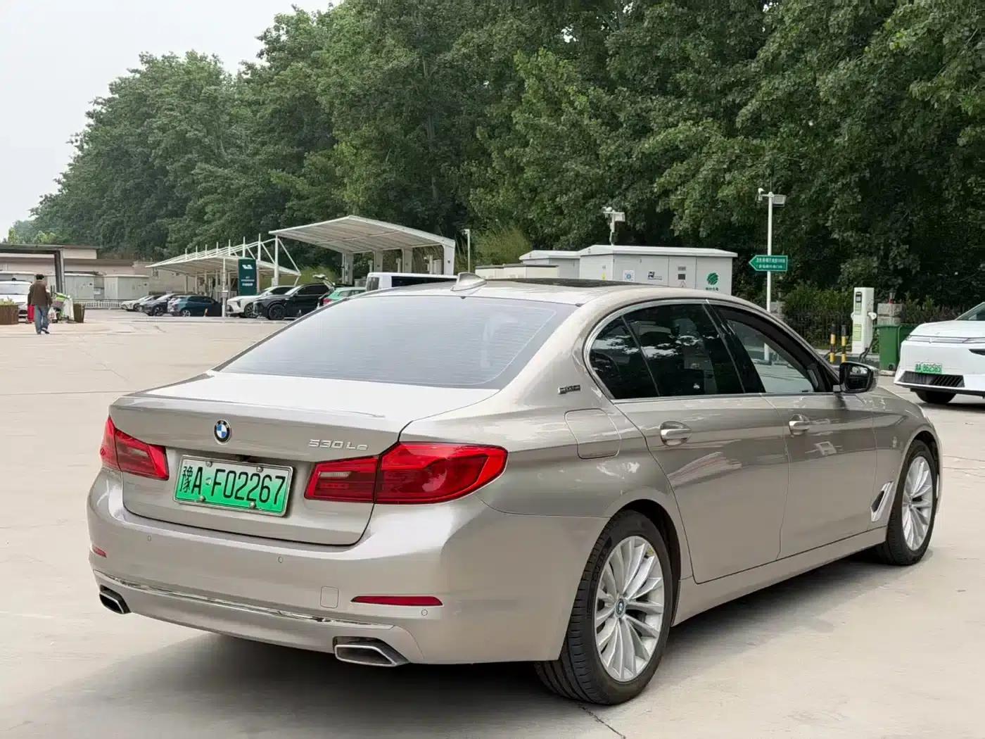 BMW 5 Series PHEV 2019 Facelift 530Le Luxury Package — миниатюра 5