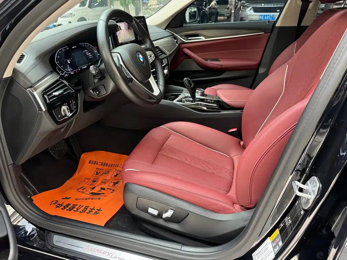 BMW 5 Series PHEV 2022 535Le Luxury Package — миниатюра 7