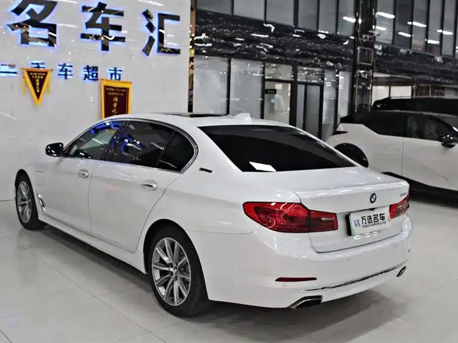 BMW 5 Series PHEV 2019 530Le Luxury Package — миниатюра 19