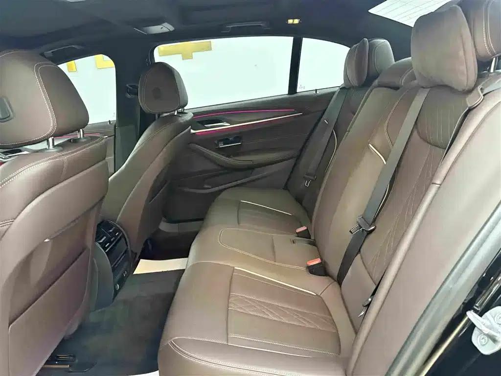 BMW 5 Series PHEV 2022 Facelift 535Le M Sport Package — миниатюра 12