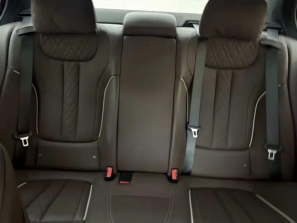 BMW 5 Series PHEV 2022 Facelift 535Le M Sport Package — миниатюра 10