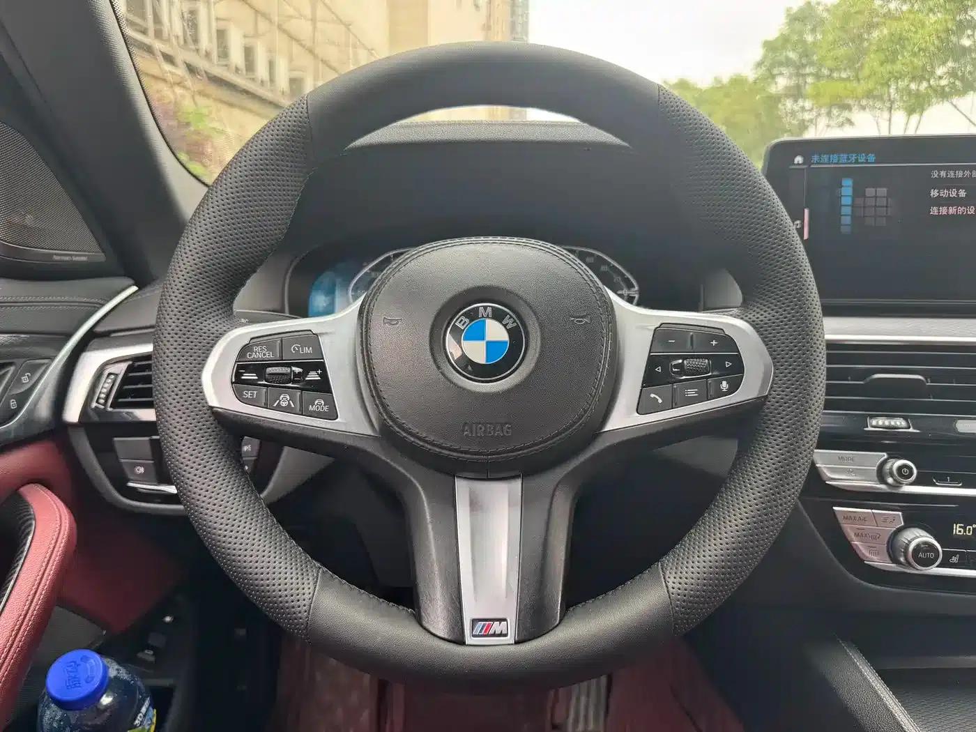 BMW 5 Series PHEV 2021 Facelift 535Le Pioneer Edition M Sport Package — миниатюра 15