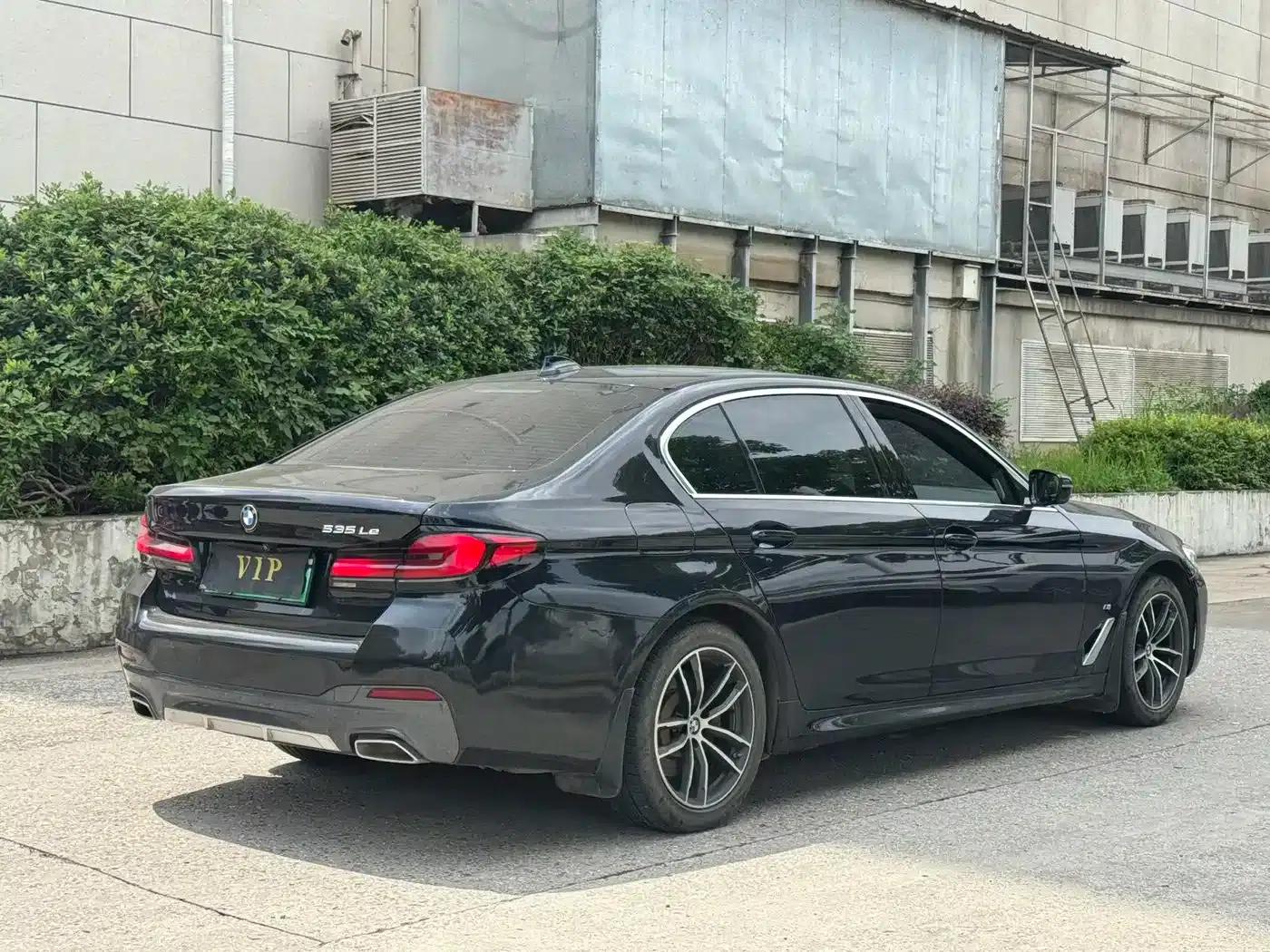 BMW 5 Series PHEV 2021 Facelift 535Le Pioneer Edition M Sport Package — миниатюра 9