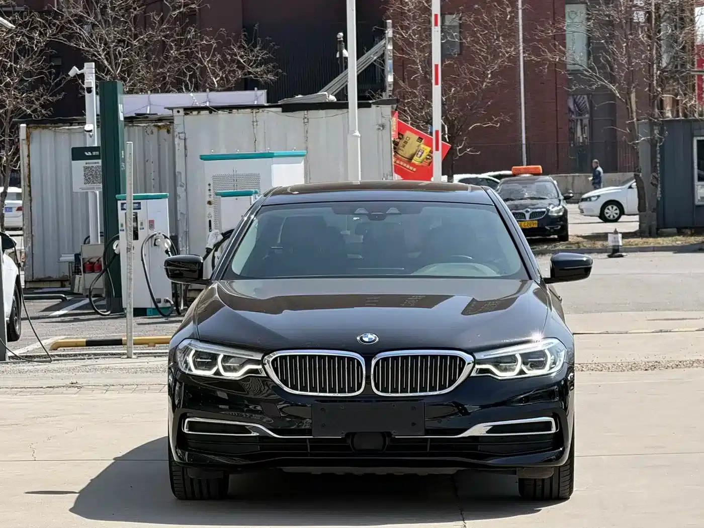 BMW 5 Series PHEV 2020 Mileage Upgrade Edition 530Le Pioneer Edition — миниатюра 2