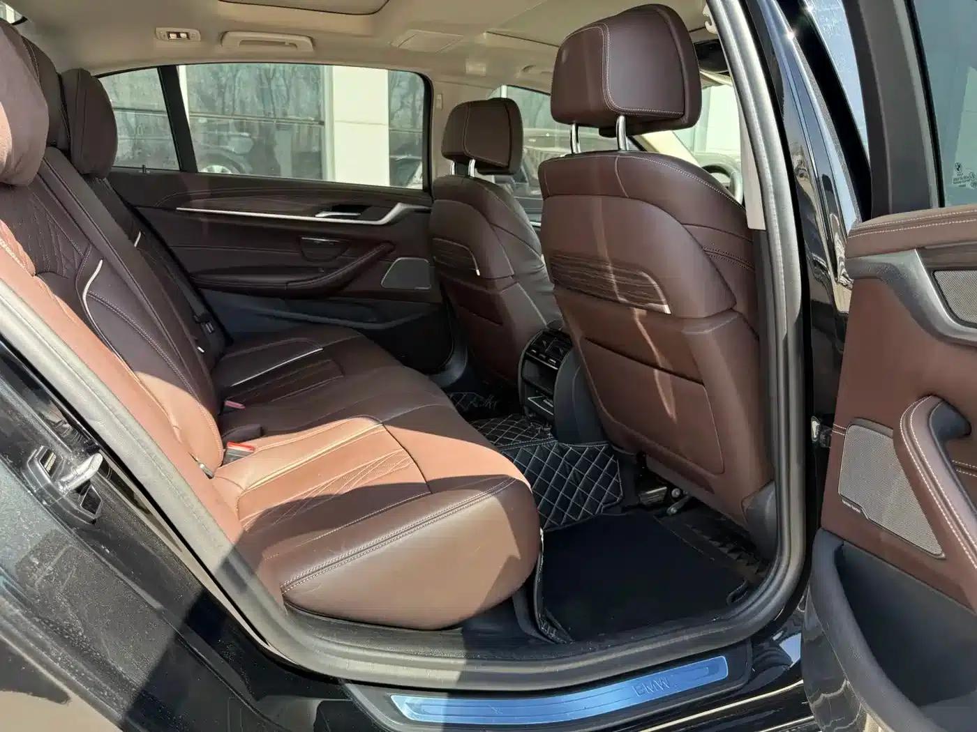 BMW 5 Series PHEV 2020 Mileage Upgrade Edition 530Le Pioneer Edition — миниатюра 13
